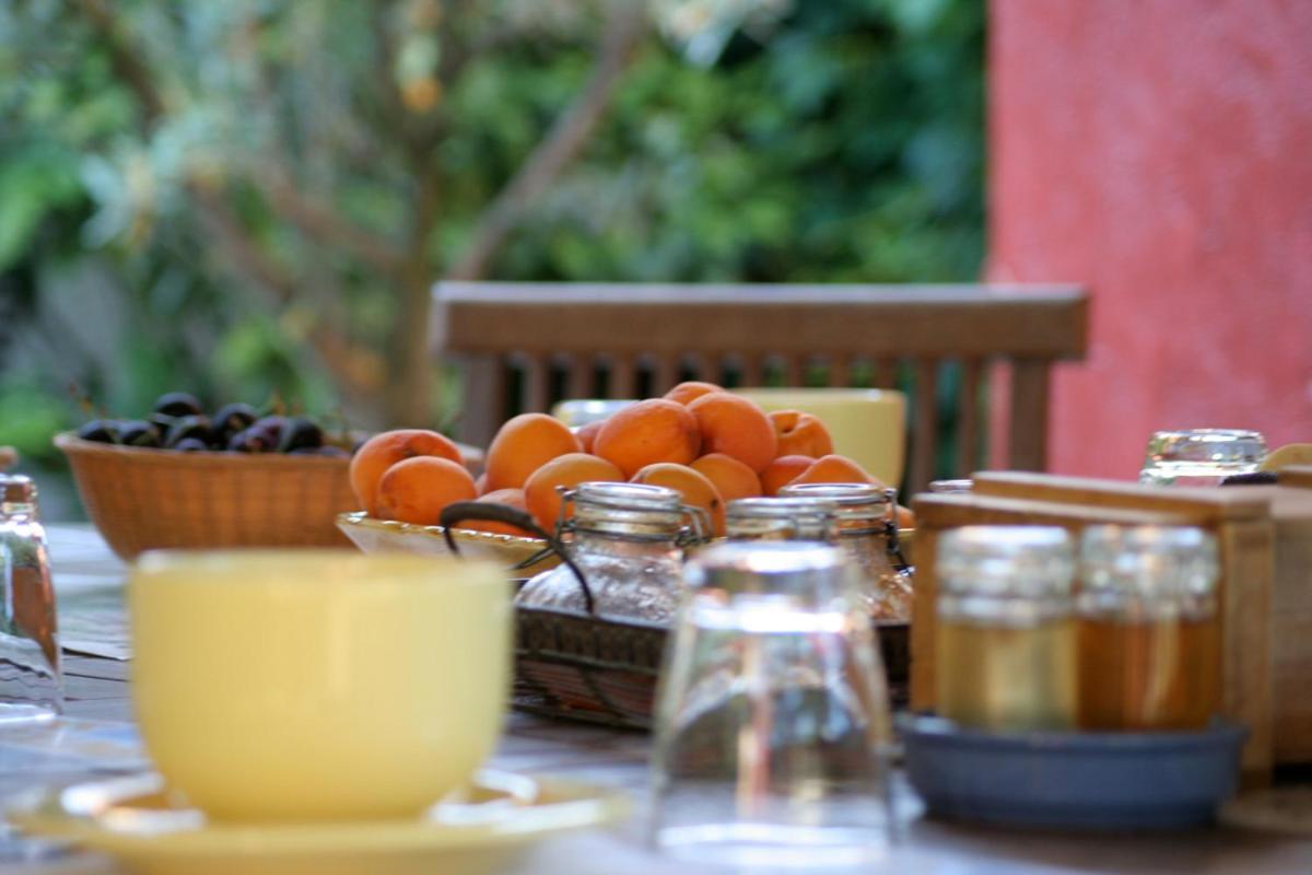 Les Pascals Bed & Breakfast Saint-Paul-les-Romans Ngoại thất bức ảnh