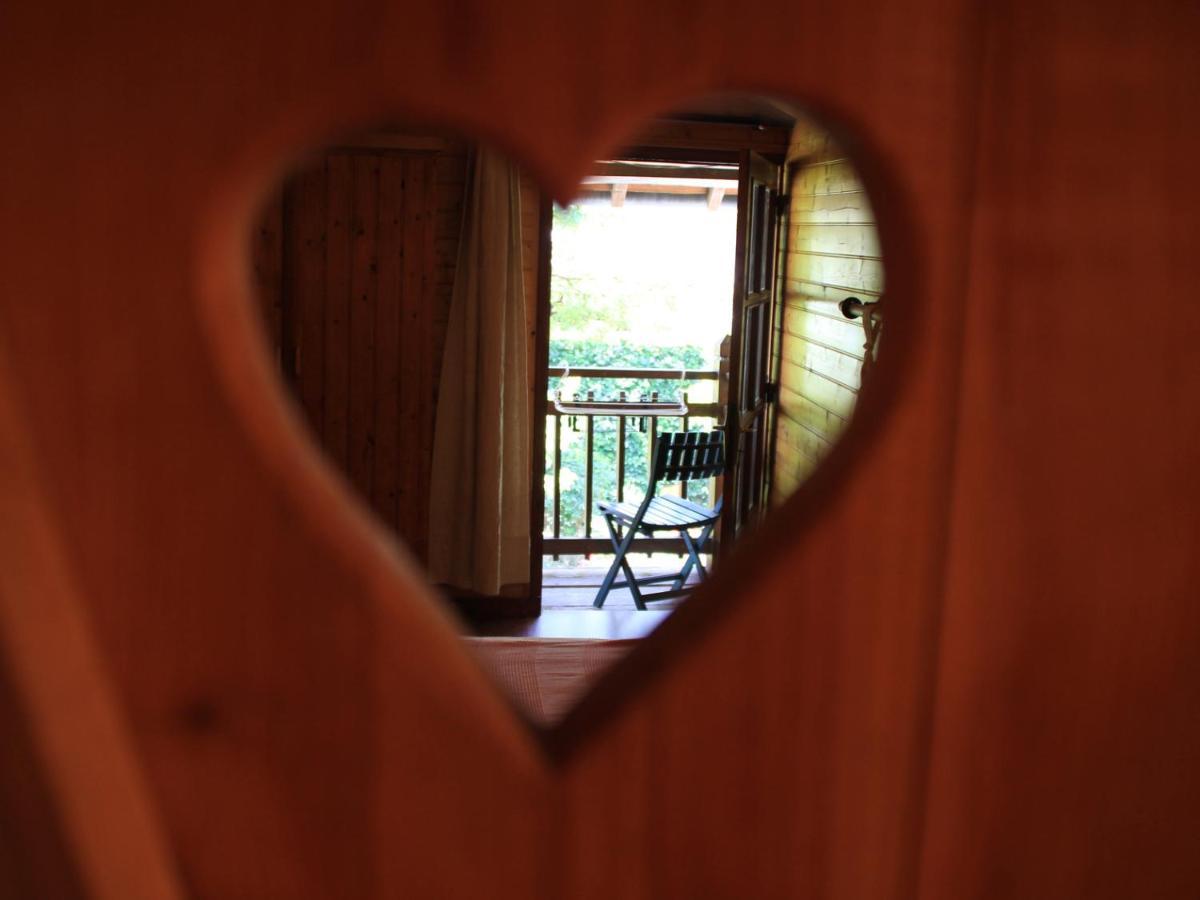 Les Pascals Bed & Breakfast Saint-Paul-les-Romans Ngoại thất bức ảnh
